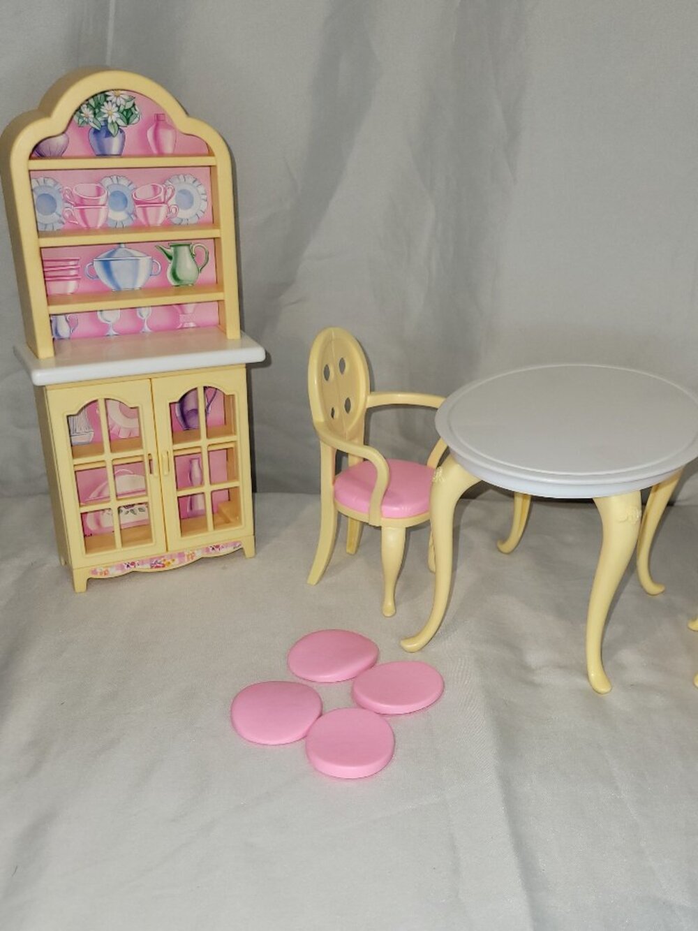 Vintage 1996 Mattel Barbie Pretty House Folding Dining Room Playset Incomplete